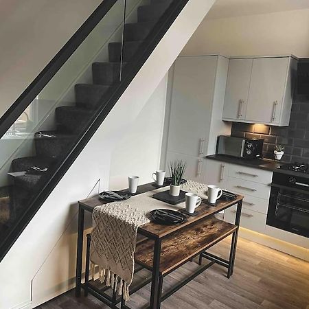 Comfortable Home In Bolton Farnworth Kültér fotó